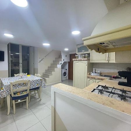 Donna Carme' Apartment Naples Luaran gambar